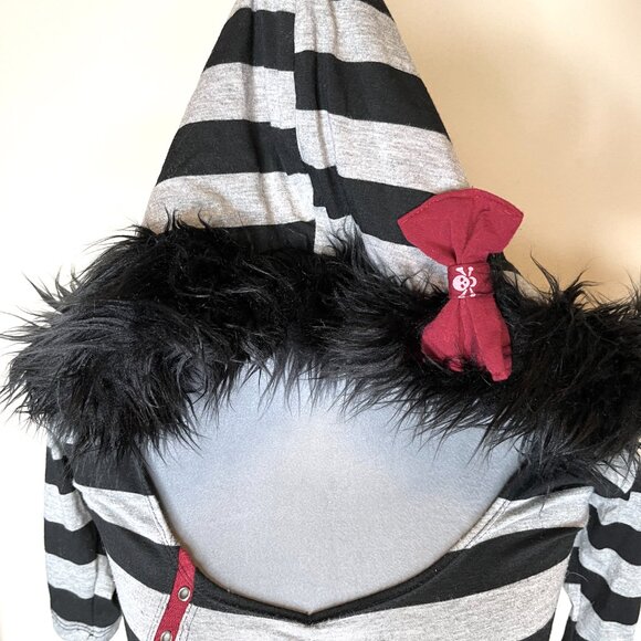 Shrinkle Fur Skull Hoodie Dress Small Black Gray Striped Studded y2k Punk Goth - Picture 4 of 14